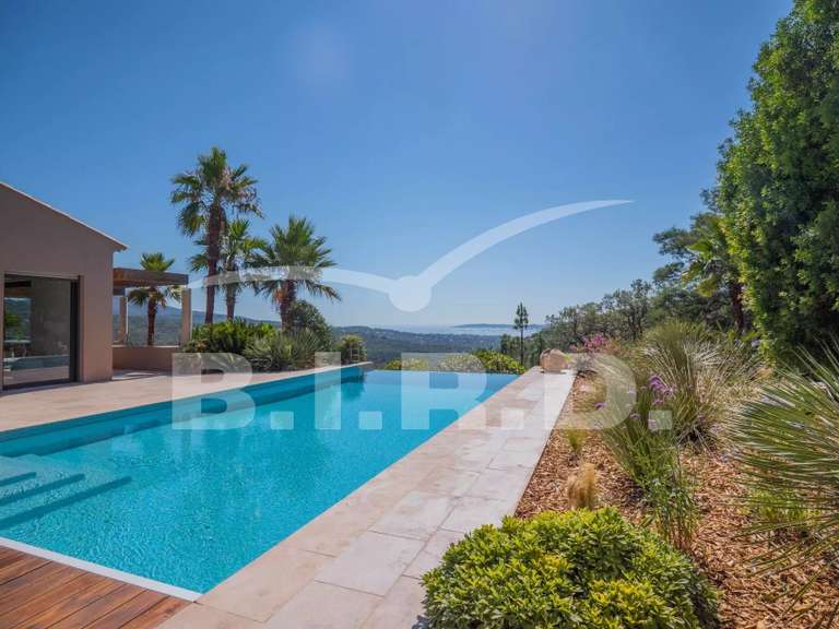 Villa Grimaud - 4 bedrooms - 340m²