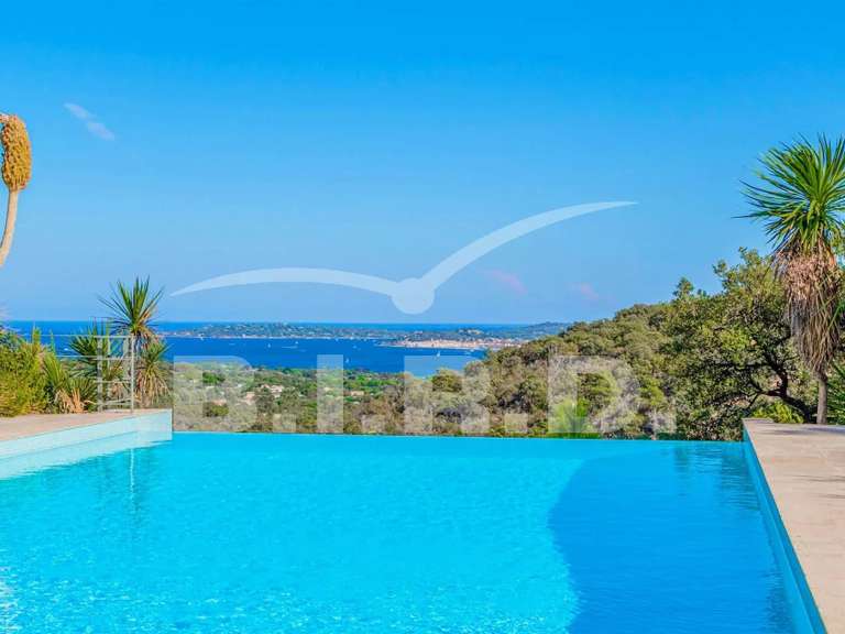 Villa Grimaud - 4 bedrooms - 340m²