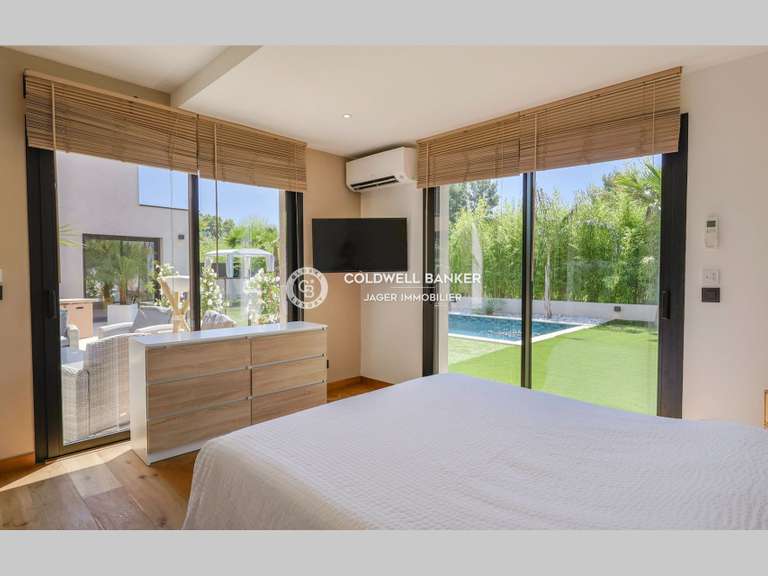Villa Grimaud - 4 bedrooms - 300m²