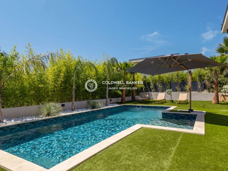 Villa Grimaud - 4 bedrooms - 300m²