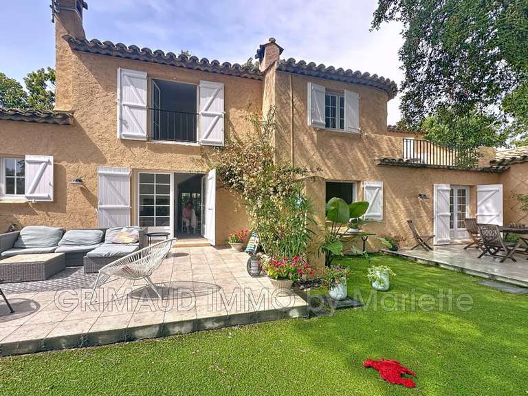 Villa Grimaud - 3 bedrooms - 119m²