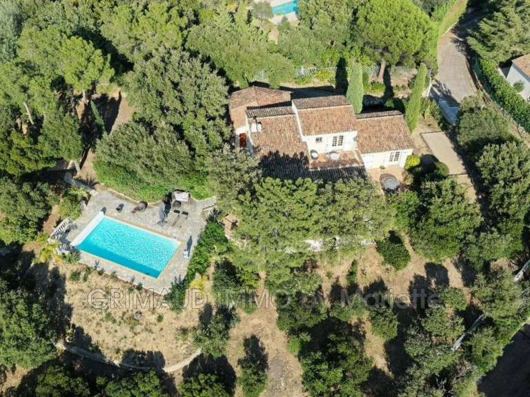 Villa with Sea view Grimaud - 4 bedrooms - 144m²