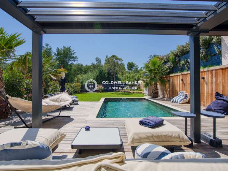 Villa Grimaud - 4 bedrooms - 181m²