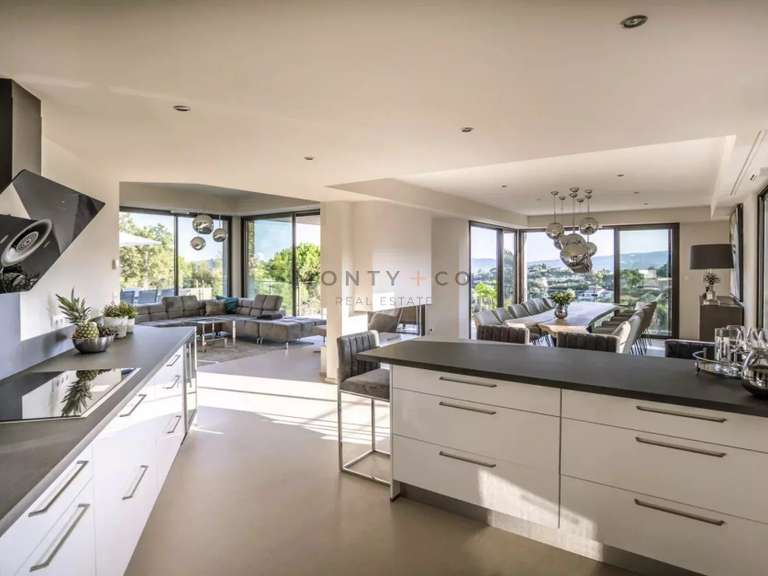 Villa Grimaud - 5 bedrooms - 292m²