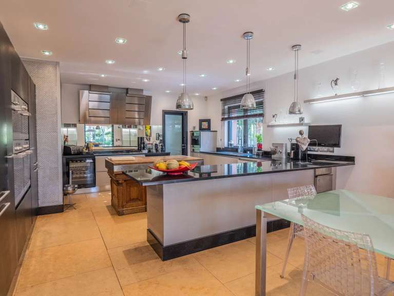 Villa Grimaud - 6 bedrooms - 420m²