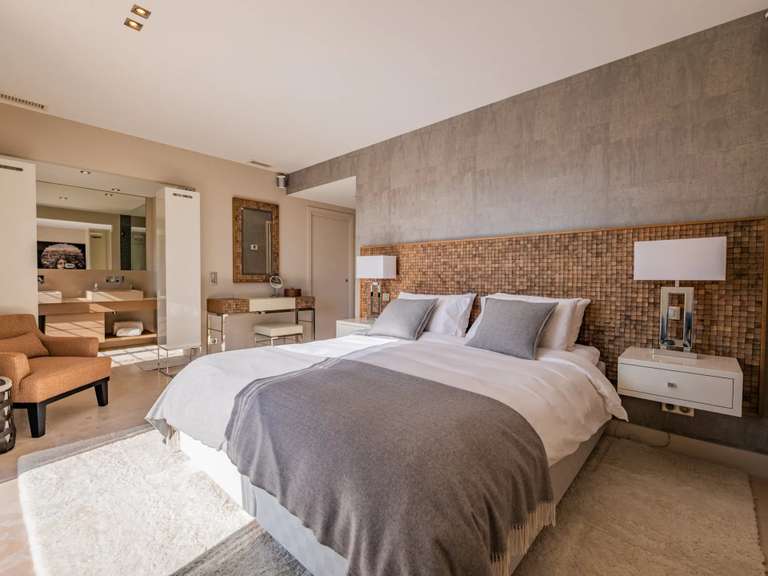 Villa Grimaud - 4 bedrooms - 245m²