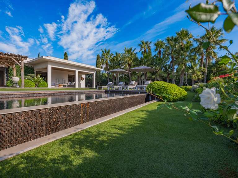 Villa Grimaud - 4 bedrooms - 245m²