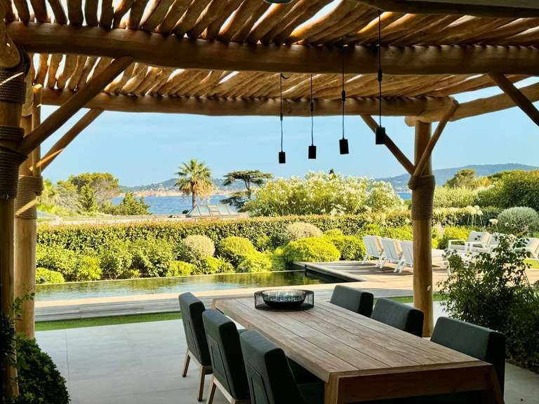 Villa Grimaud - 4 bedrooms - 245m²