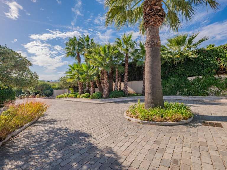 Villa Grimaud - 4 bedrooms - 245m²