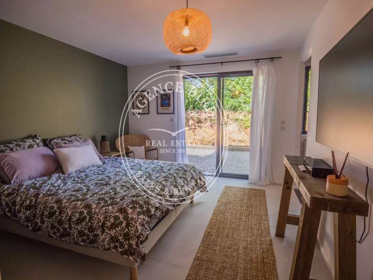 Villa Grimaud - 4 bedrooms - 210m²