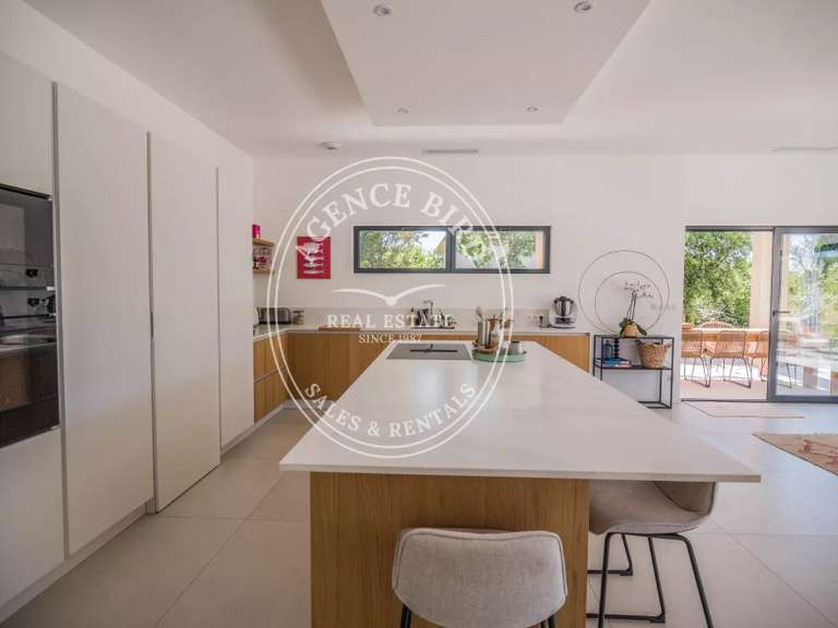 Villa Grimaud - 4 bedrooms - 210m²