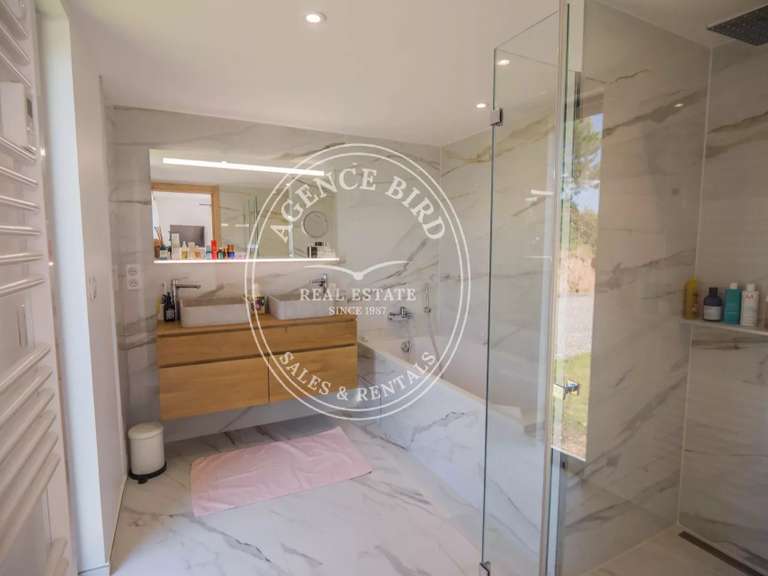 Villa Grimaud - 4 bedrooms - 210m²