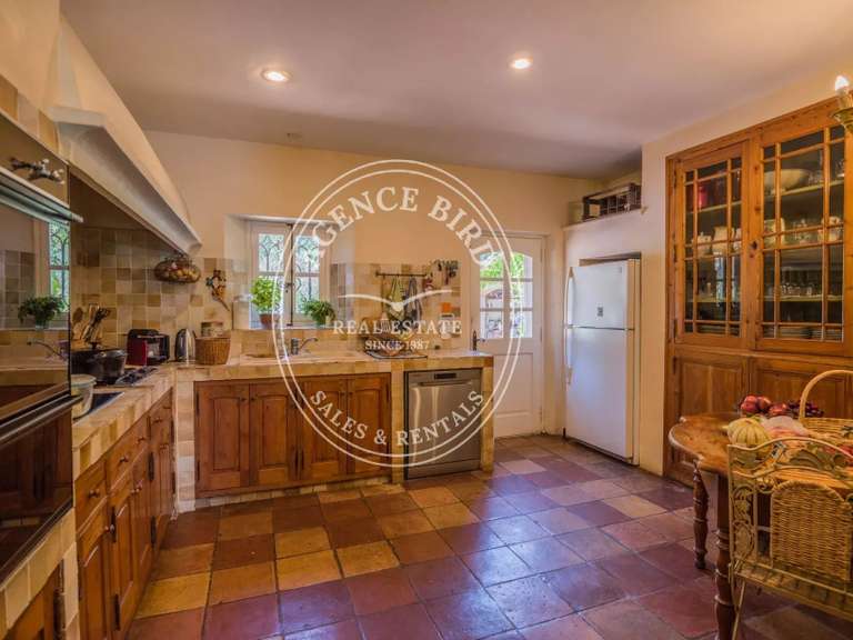 Villa Grimaud - 6 bedrooms - 325m²