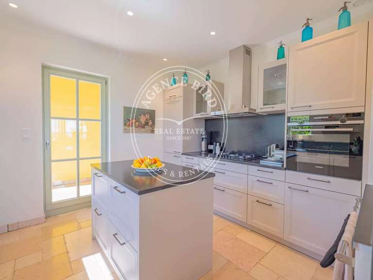 Villa with Sea view Grimaud - 4 bedrooms - 200m²