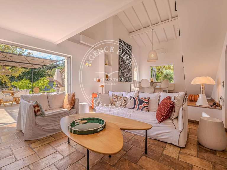 Villa with Sea view Grimaud - 6 bedrooms - 200m²