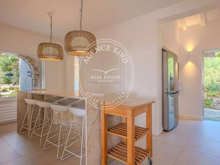 Villa with Sea view Grimaud - 6 bedrooms - 200m²
