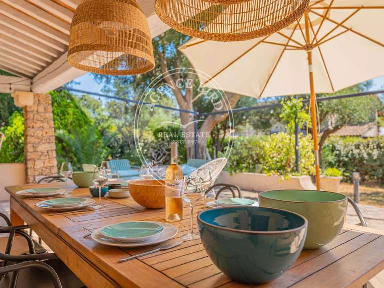 Villa Grimaud - 5 bedrooms - 200m²