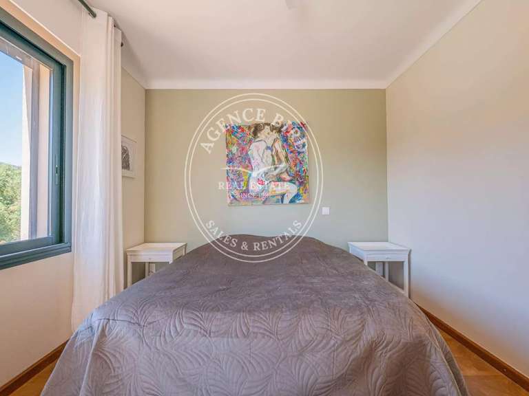 Villa Grimaud - 5 bedrooms - 200m²