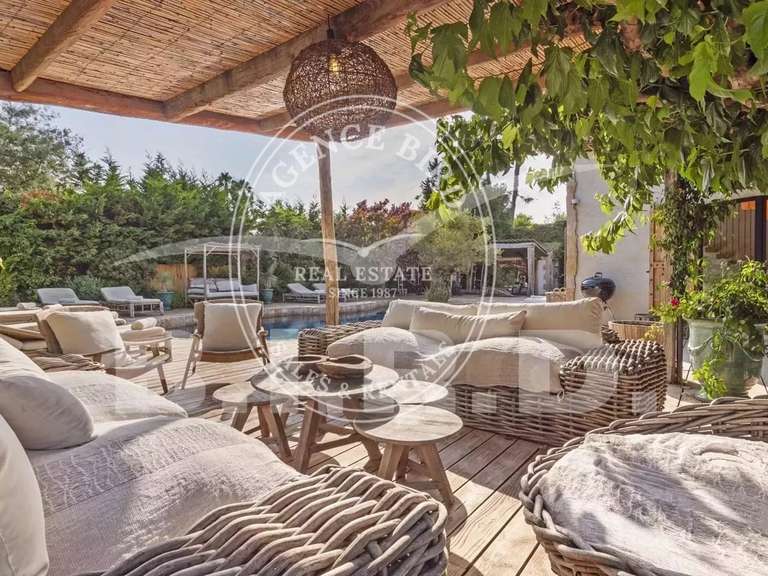 Villa Grimaud - 5 bedrooms - 250m²