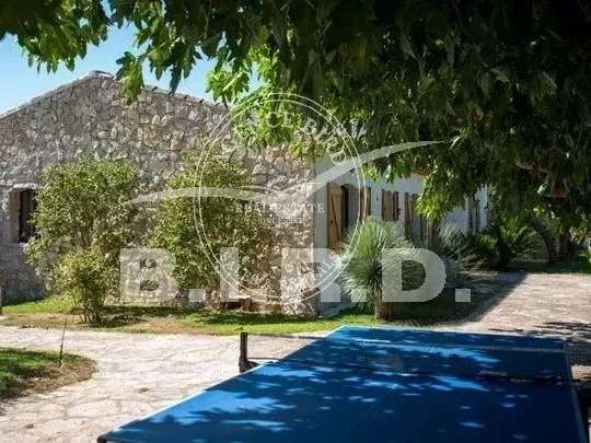 Villa Grimaud - 5 bedrooms - 250m²