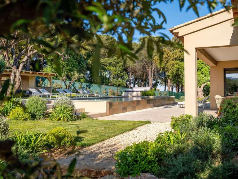 Villa Grimaud - 6 chambres - 400m²