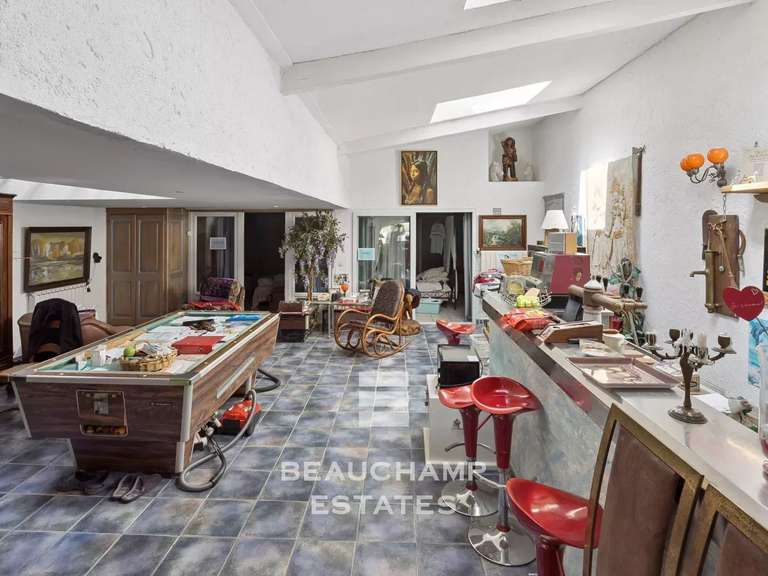 Villa Grimaud - 10 chambres - 591m²