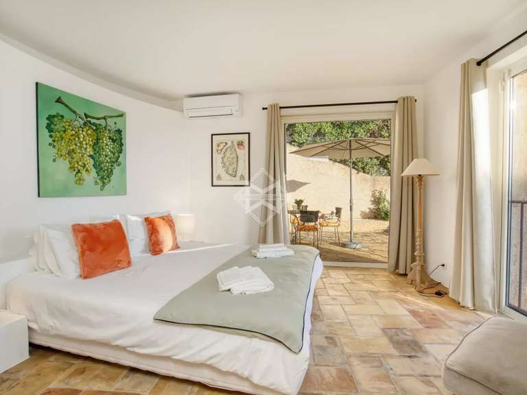 Villa Grimaud - 6 chambres - 696m²