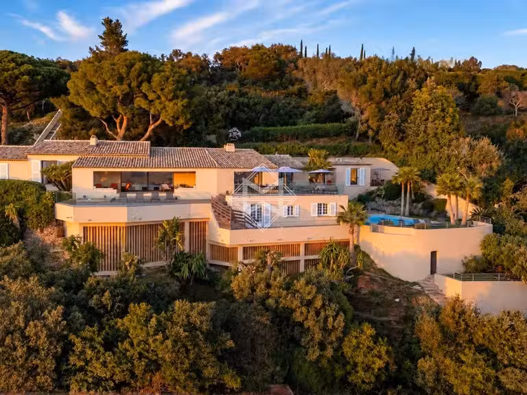 Villa Grimaud - 6 chambres - 696m²