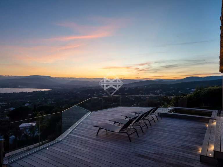 Villa Grimaud - 6 chambres - 696m²