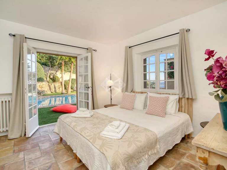 Villa Grimaud - 6 chambres - 696m²