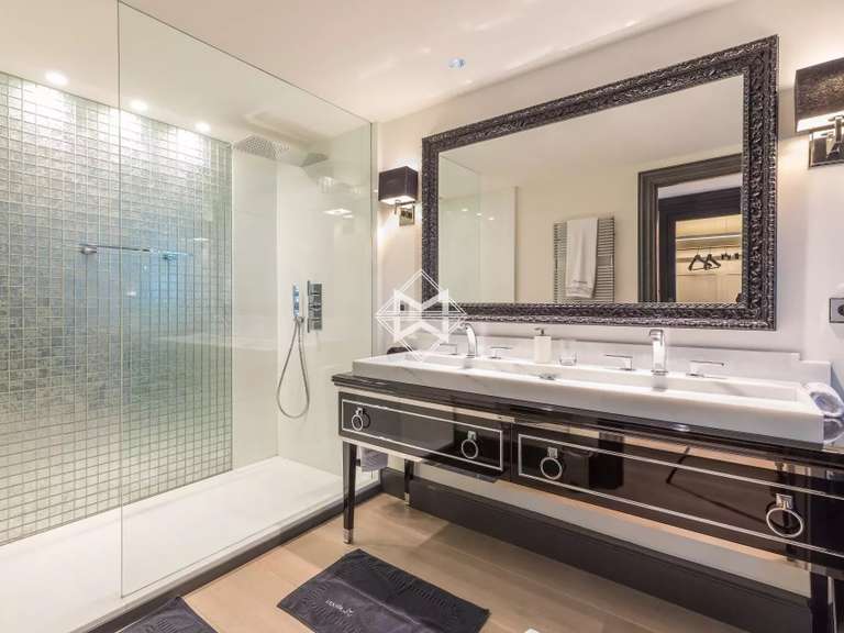 Villa Grimaud - 6 chambres - 900m²