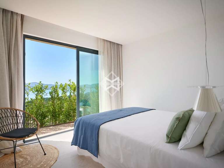 Villa with Sea view Grimaud - 5 bedrooms - 383m²