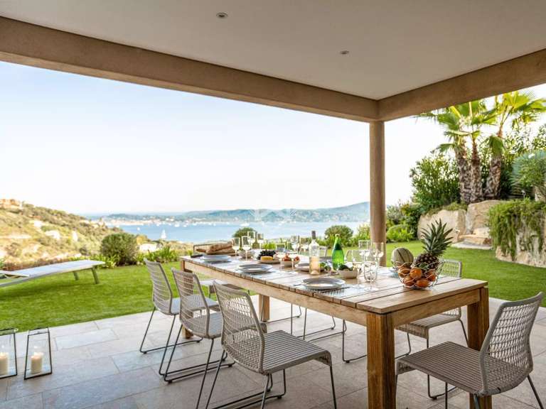 Villa with Sea view Grimaud - 4 bedrooms - 542m²
