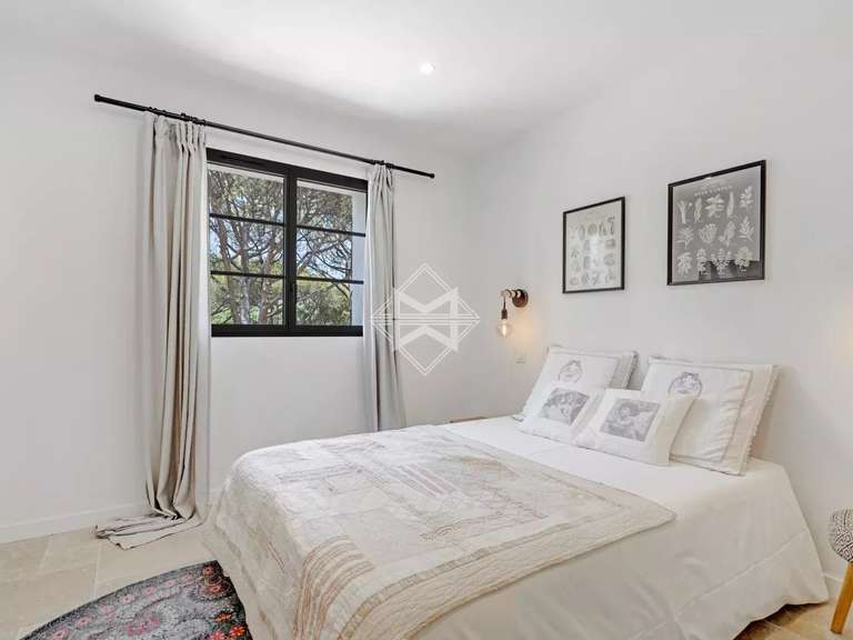 Villa Grimaud - 6 bedrooms - 360m²