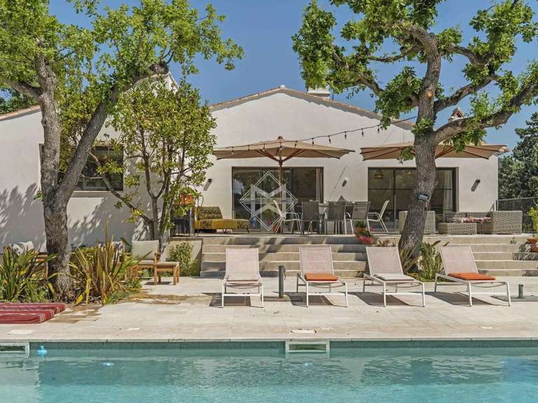 Villa Grimaud - 6 bedrooms - 360m²