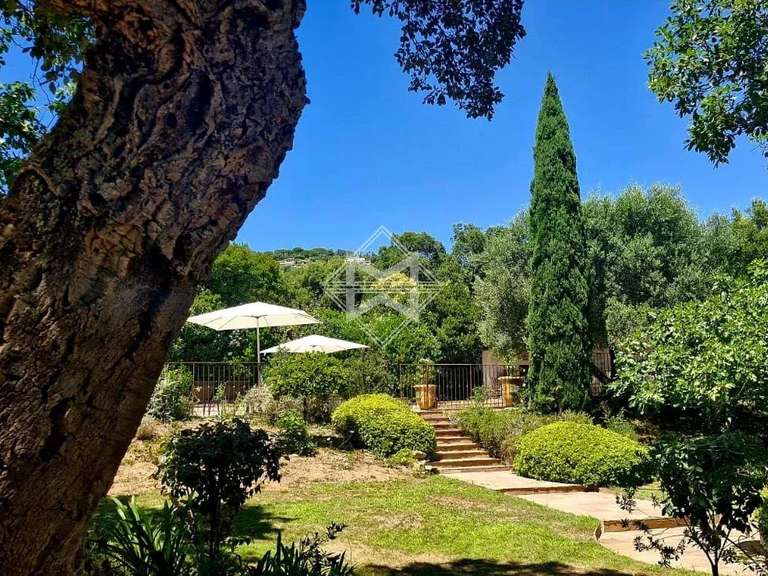 Villa Grimaud - 6 bedrooms - 370m²