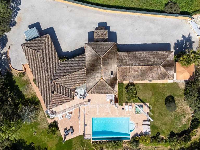 Villa Grimaud - 6 bedrooms - 300m²
