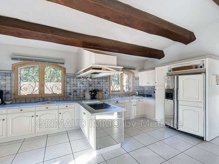 Villa Grimaud - 9 bedrooms - 498m²