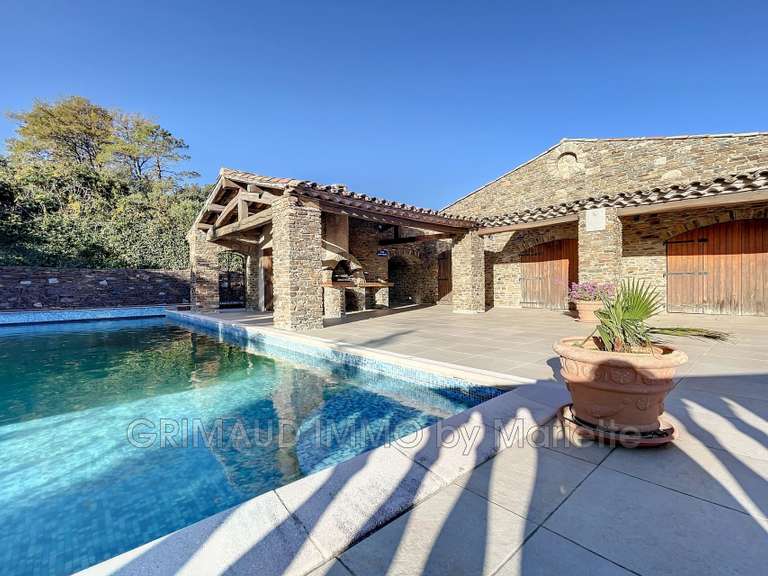 Villa Grimaud - 9 bedrooms - 498m²