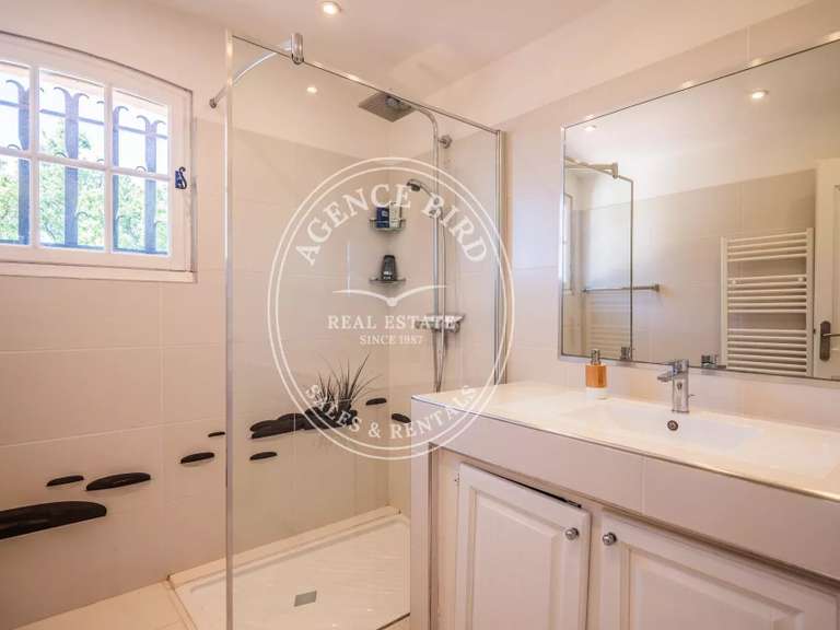 Villa with Sea view Grimaud - 4 bedrooms - 150m²