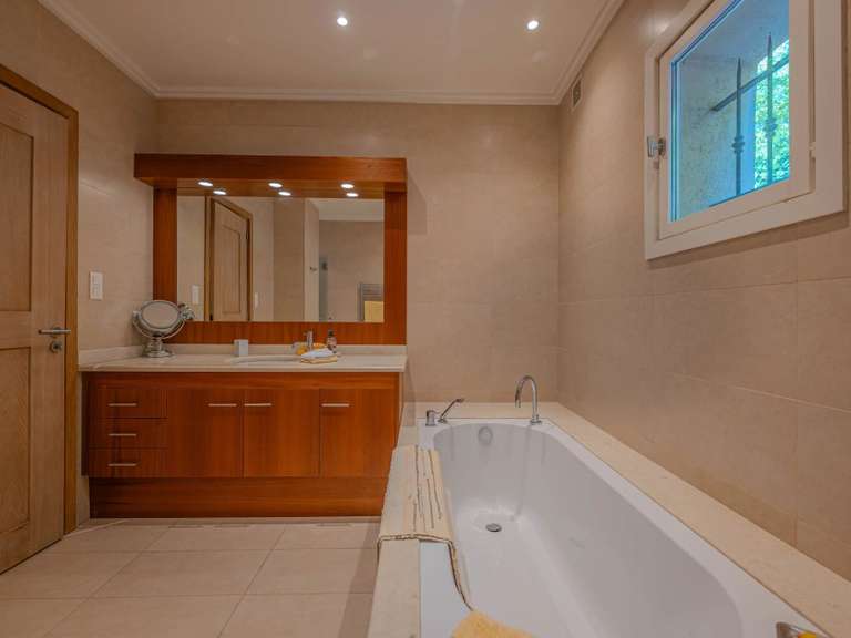 Villa Grimaud - 5 chambres - 551m²