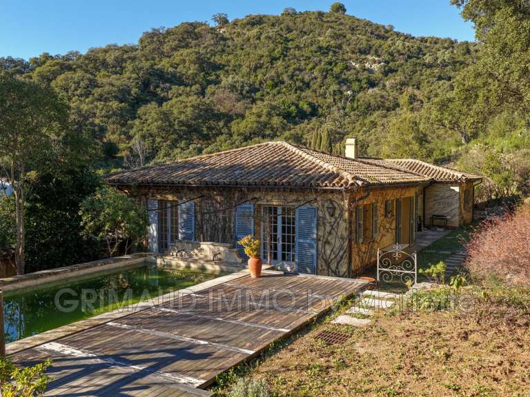 Villa Grimaud - 5 chambres - 250m²