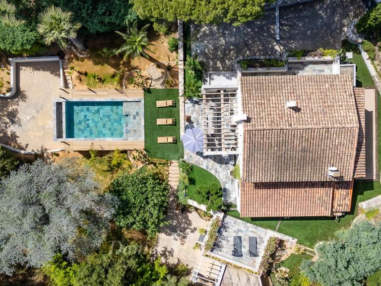 Villa Grimaud - 5 bedrooms - 308m²
