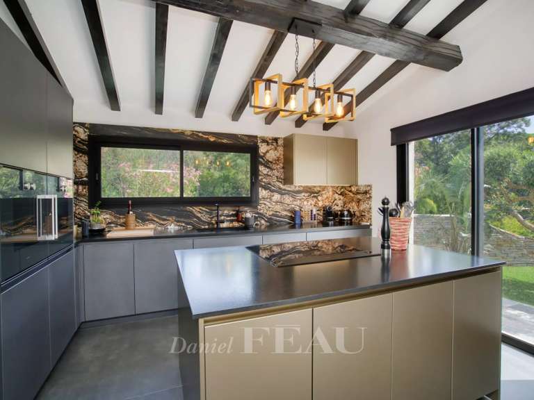 Villa Grimaud - 5 bedrooms - 308m²