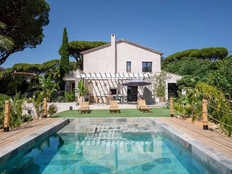 Villa Grimaud - 5 bedrooms - 308m²
