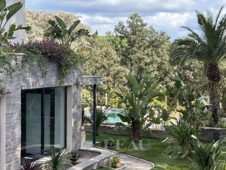 Villa Grimaud - 5 bedrooms - 308m²