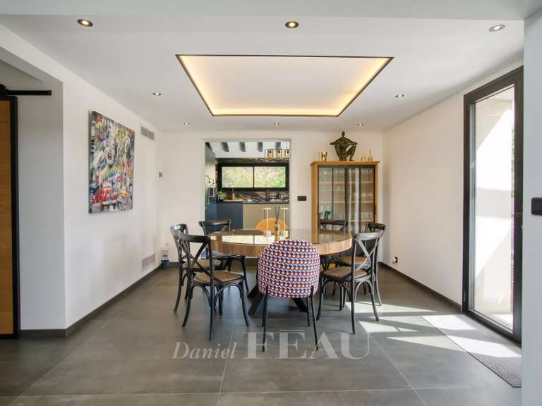 Villa Grimaud - 5 bedrooms - 308m²