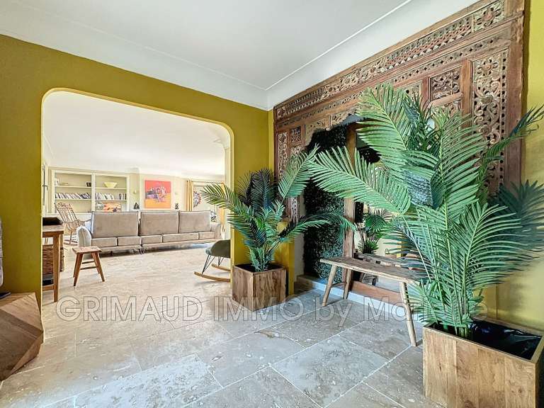 Villa Grimaud - 6 chambres - 308m²