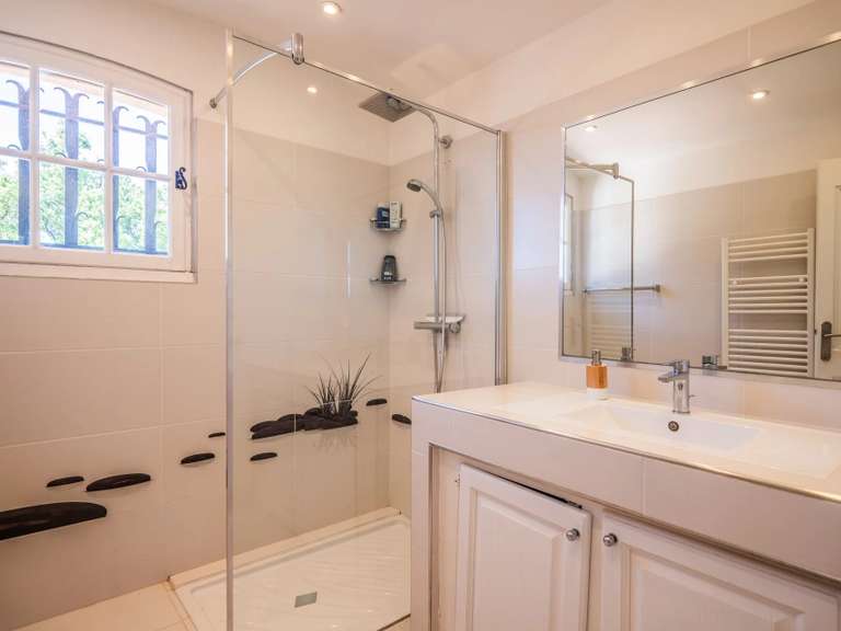 Villa with Sea view Grimaud - 4 bedrooms - 150m²