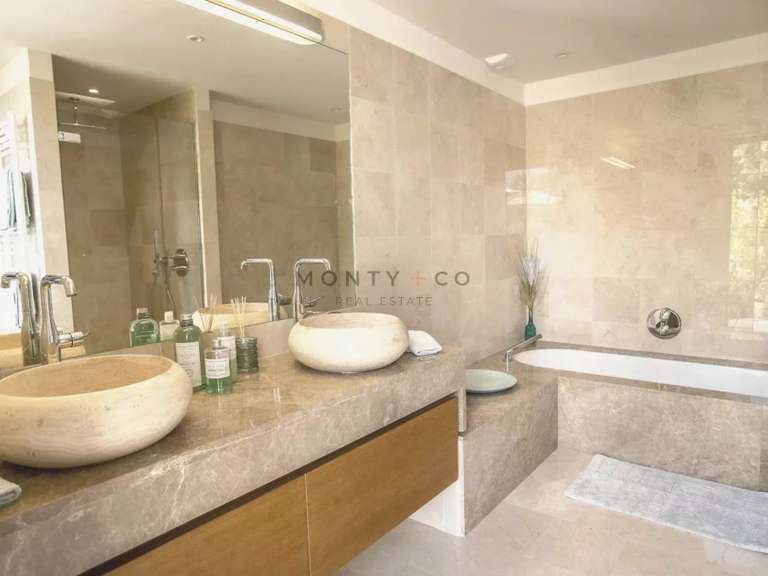 Villa Grimaud - 5 chambres - 292m²